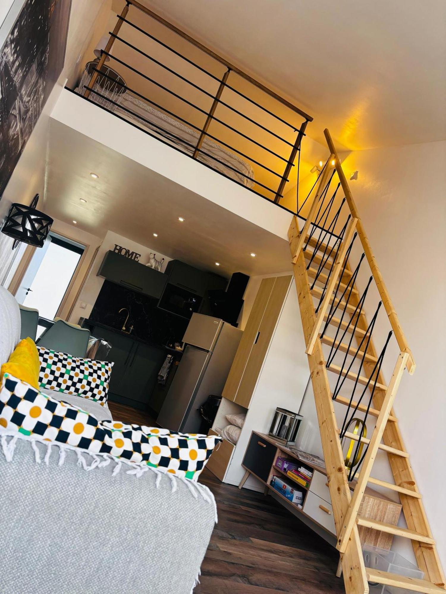 Logement Du Sud Avec Jacuzzi Sommières Exterior foto